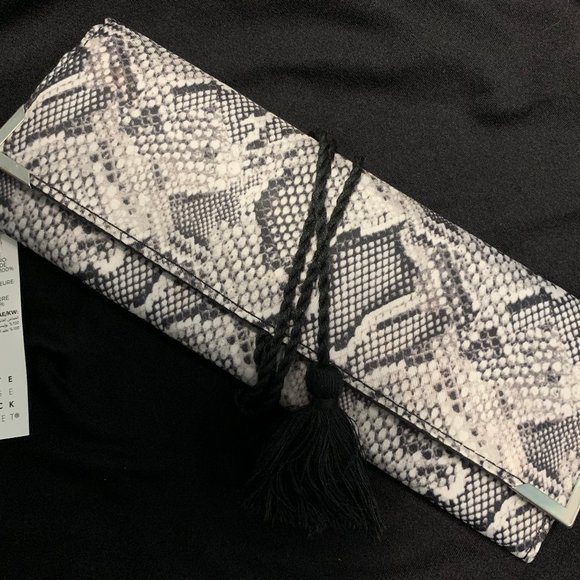 White House Black Market Handbags - WHBM jewelry roll